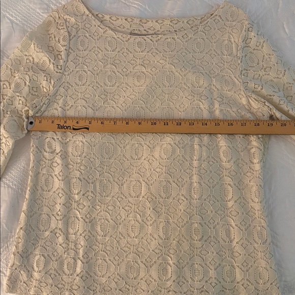 Banana Republic Lace Blouse - Picture 4 of 10